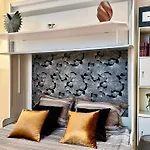 Studios Louvre, Place Vendôme, Champs-Élysées