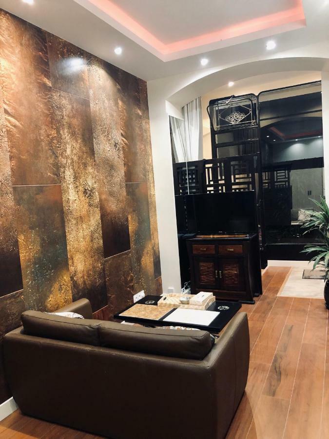 Louvre, Place Vendôme, Champs-élysées Appartamento Parigi